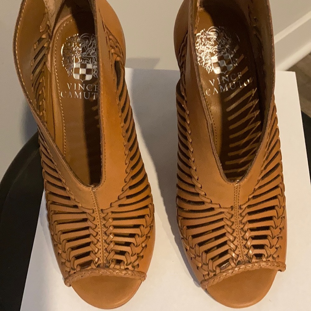 High Heels Shoes 👠,Brown,Size-5M, Leather, from pet and smoke free house, New